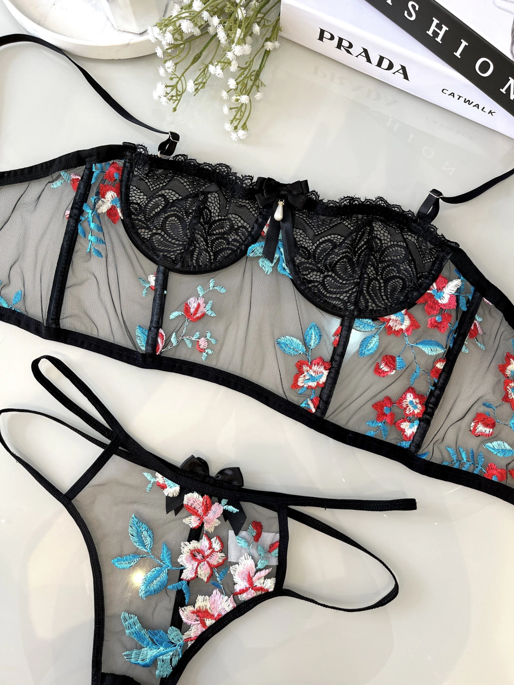 Corset Florescente Bordado Azul Turquesa e Vermelho