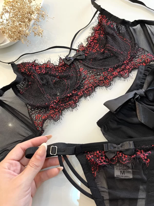 Conjunto Afrodite Preto com Vermelho - Image 4